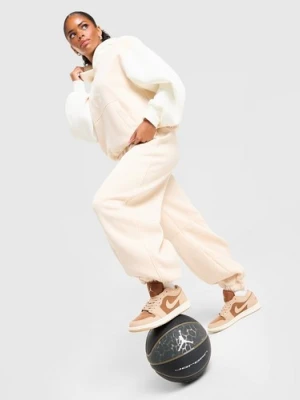Jordan Spodnie W Brooklyn Fleece Jogger beżowy