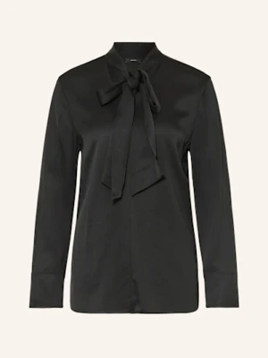 Joseph Bluzka Z Wiązaniem Pod Szyją Adele schwarz