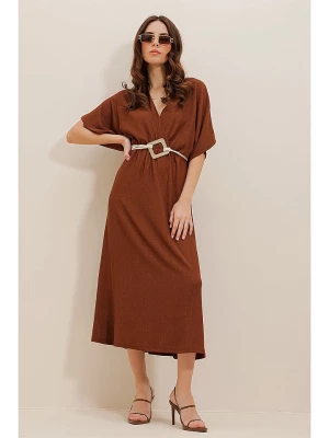 Jumeon Sukienka w kolorze brązowym rozmiar: XL