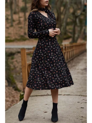 Jumeon Sukienka w kolorze czarnym ze wzorem rozmiar: M