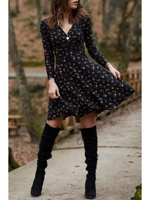 Jumeon Sukienka w kolorze czarnym ze wzorem rozmiar: S