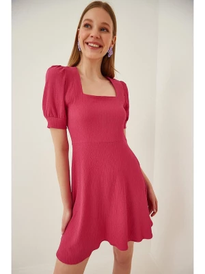 Jumeon Sukienka w kolorze różowym rozmiar: 42