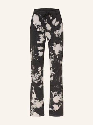 Juvia Spodnie Dresowe Elna schwarz