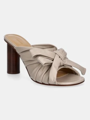 JW Anderson klapki skórzane damskie kolor beżowy na słupku SN0095 LA0161 190