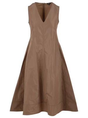 Kamelkowa Sukienka z Dekoltem w Szpic z Bocznym Zamkiem Aspesi