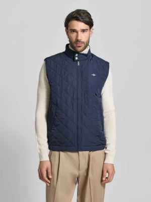 Kamizelka o kroju regular fit ze stójką i pikowaniem Gant