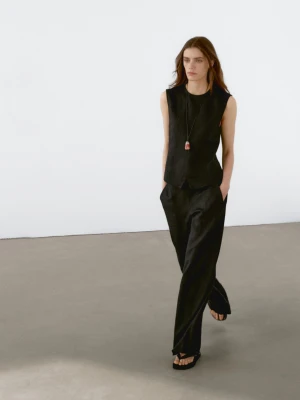Kamizelka Ze 100% Lnu Z Ozdobnymi Szwami I Sprzączką - Czarny - - Massimo Dutti - Kobieta