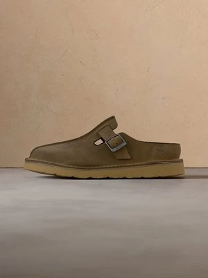 Kapcie Clarks