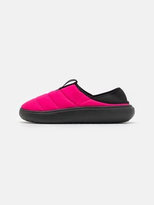 Kapcie Crocs różowy