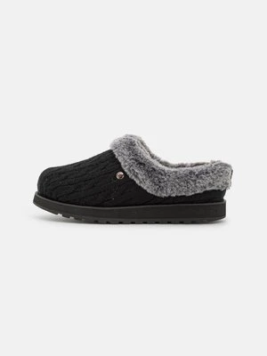 Kapcie Skechers Wide Fit