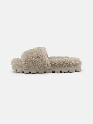 Kapcie Ugg