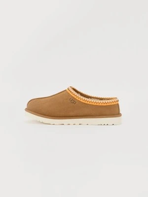 Kapcie UGG koniakowy