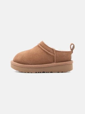 Kapcie UGG koniakowy