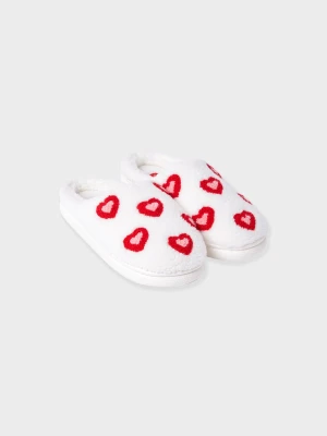 Kapcie w serduszka z sztucznego futra Etam