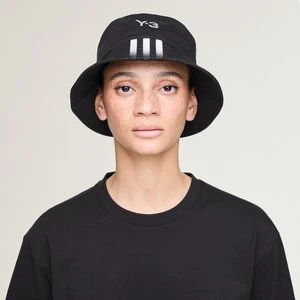 KAPELUSZ TYPU BUCKET Y-3 MERCEDES-AMG PETRONAS FORMULA 1 TEAM Adidas