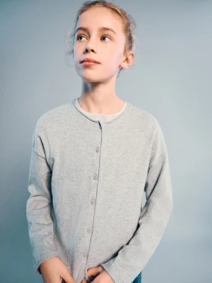 Kardigan dzianinowy z długimi rękawami jasnoszary - Dzieci - lata - MANGO KIDS