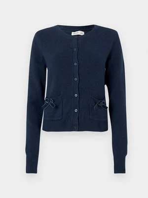 Kardigan Hollister Co.
