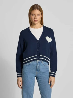 Kardigan o kroju regular fit z wyhaftowanym motywem MORE & MORE