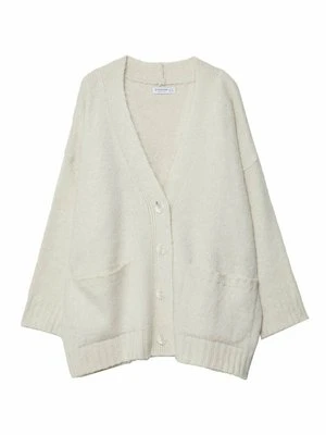 Kardigan Stradivarius