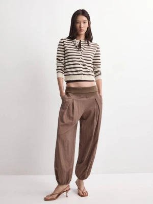 Kardigan z dzianiny w paski czekoladowy - Kobieta - - MANGO