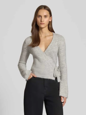 Kardigan z dzianiny w stylu kopertowym Gina Tricot
