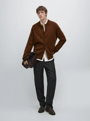 Dzianinowy Kardigan Ze 100% Wełny Z Okrągłym Dekoltem - Terakota - - Massimo Dutti - Mężczyzna