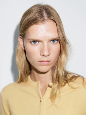 Kardigan Ze 100% Wełny Ze Złotymi Guzikami - Żółty Kukurydziany - - Massimo Dutti - Kobieta