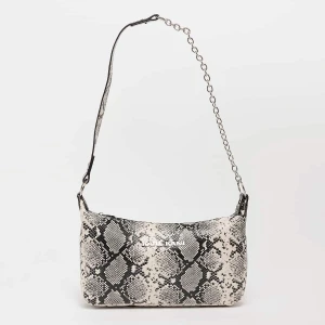 Karl Kani Retro Snakeskin Shoulder Bag uniseks Torby naramienne beż rozmiar Akcesoria