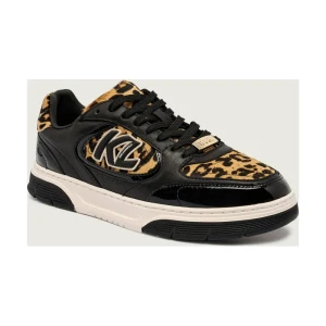 Karl Lagerfeld Skórzane sneakersy KOURTNEY
