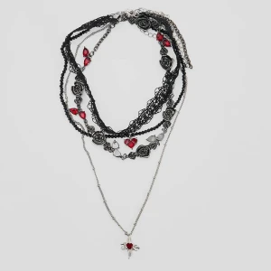 Kaskadowy naszyjnik w stylu gothic House