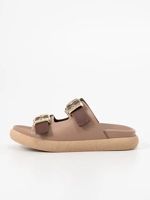 Klapki aigner