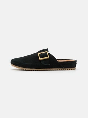 Klapki płaskie Clarks