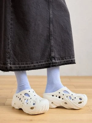 Klapki na obcasie Crocs