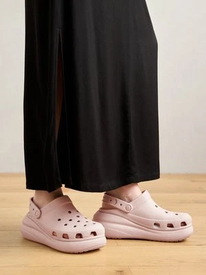 Klapki na obcasie Crocs