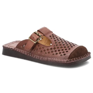 Klapki damskie Artiker, cholewka ze skóry naturalnej licowej perforowana cholewka wsuwany fason na płaskiej podeszwie, brązowe, 58C1012