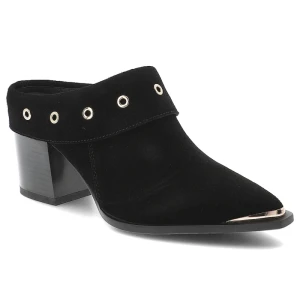 Klapki damskie S.Barski, typu mule na stabilnym obcasie z ozdobnym paskiem z metalowymi oczkami i subtelnym metalicznym akcentem przy nosku, czarne,