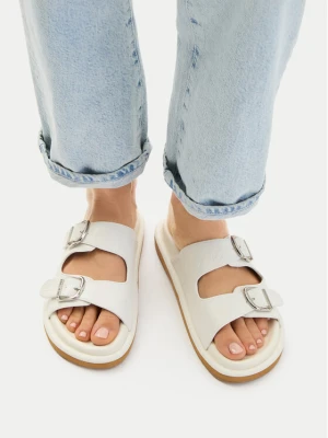 Klapki Guess Jeans EO-R26SS03458 Biały