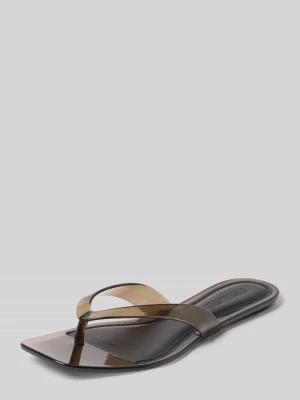 Klapki japonki w półprzezroczystym designie Steve Madden
