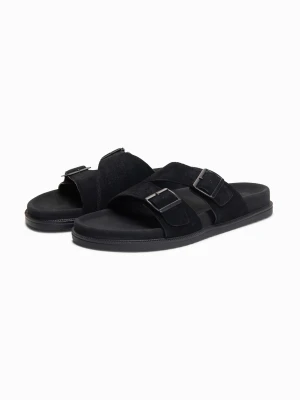 Klapki męskie z naturalnego zamszu z regulacją na klamry - czarne V1 - Rozmiar: 43 Ombre Clothing