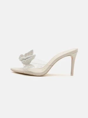 Klapki na obcasie Sophia Webster