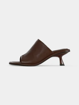 Klapki na obcasie Souliers Martinez brązowy