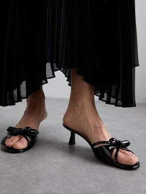 Klapki na obcasie Stuart Weitzman