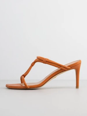 Klapki na obcasie Stuart Weitzman pomarańczowy