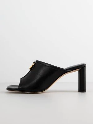 Klapki na obcasie Victoria Beckham czarny