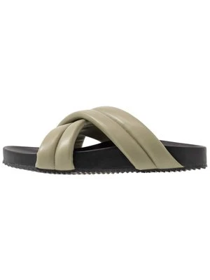 Klapki płaskie 4th & Reckless