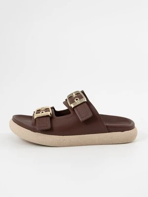 Klapki płaskie aigner