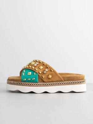 Klapki płaskie Alma en Pena