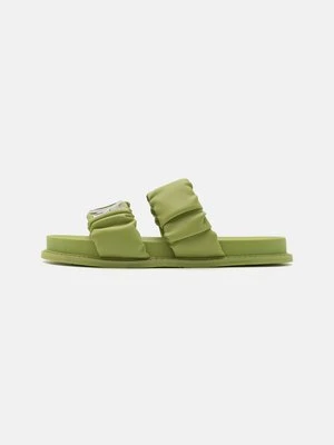 Klapki płaskie Armani Exchange