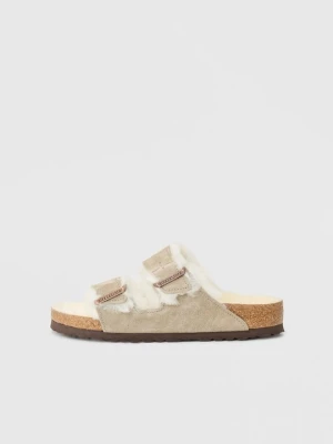Klapki płaskie Birkenstock beżowy