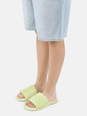 Klapki płaskie Bronx